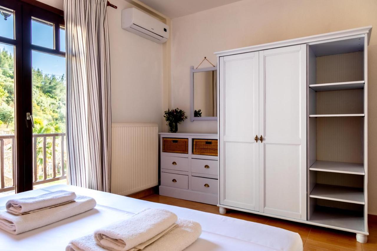 Porto Koufo Resort Экстерьер фото